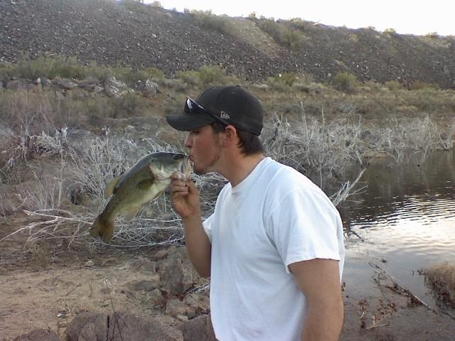 Josh kissin his fish